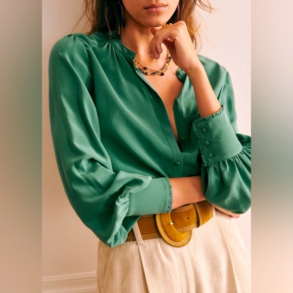 SEZANE Chloe Sage Silk Blouse Size 36(US4) - Picture 3 of 16